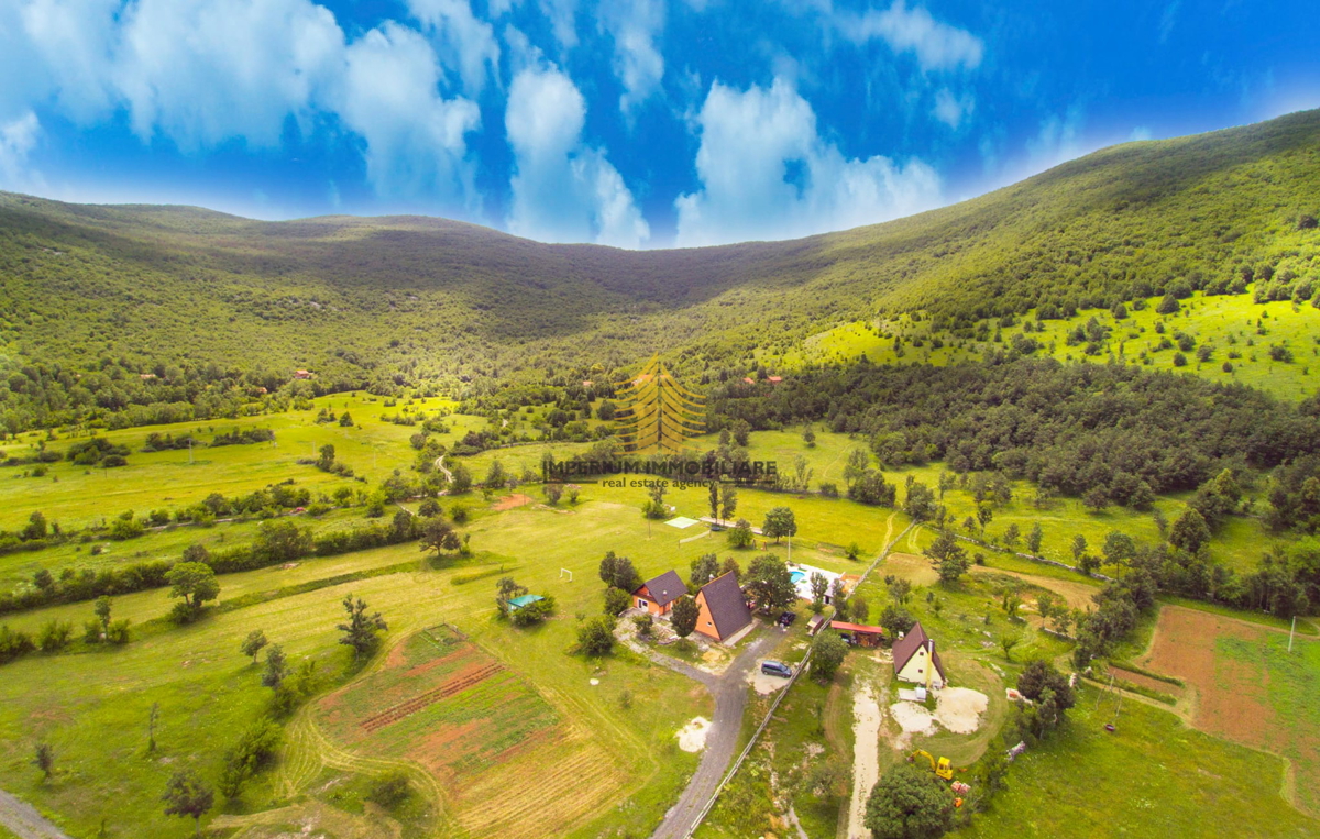 Casa, Vendita, Gračac, 210m2, Indipendente