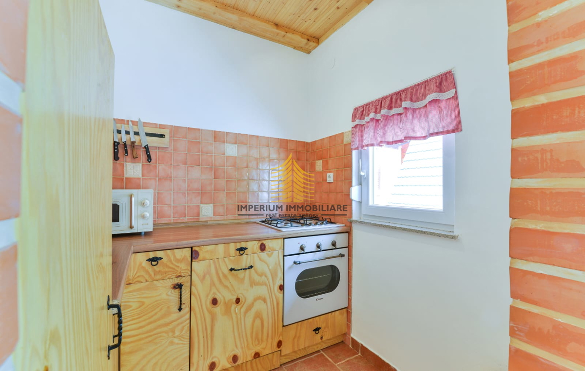 Casa, Vendita, Gračac, 210m2, Indipendente