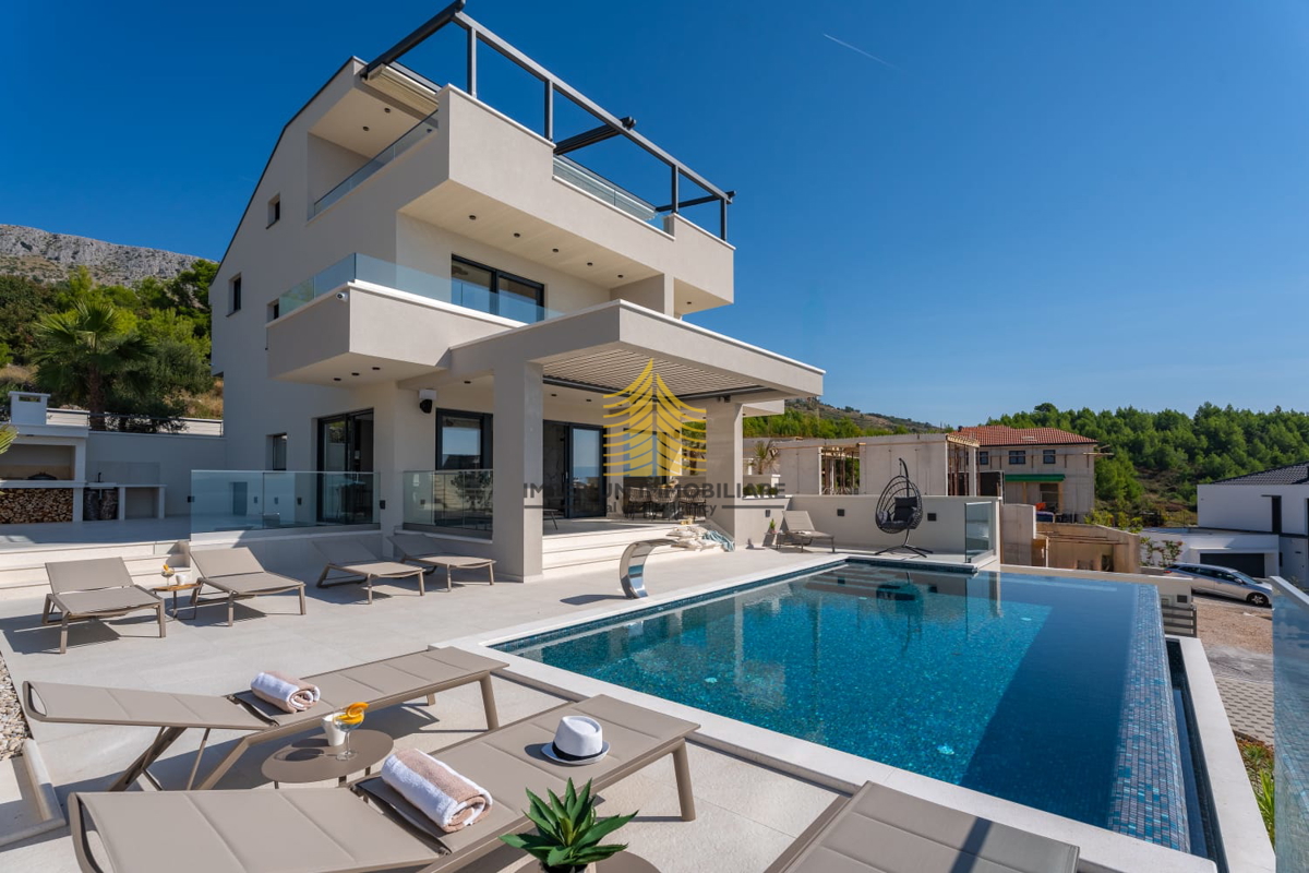 Casa, Vendita, Podstrana, 300m2, Villa