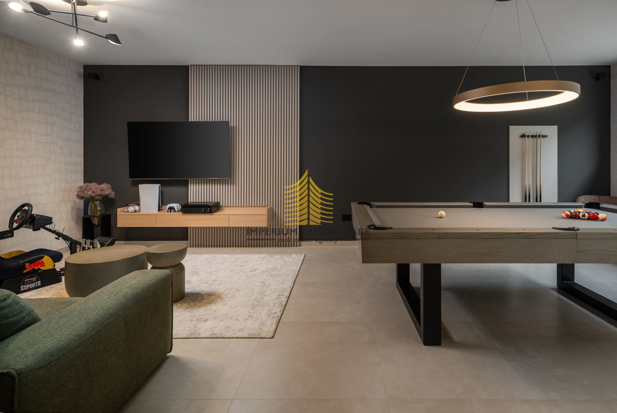 Casa, Vendita, Podstrana, 300m2, Villa