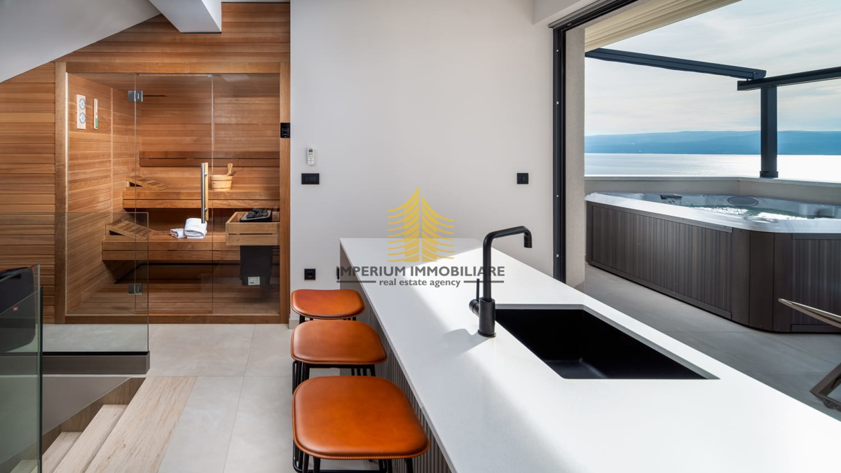 Casa, Vendita, Podstrana, 300m2, Villa