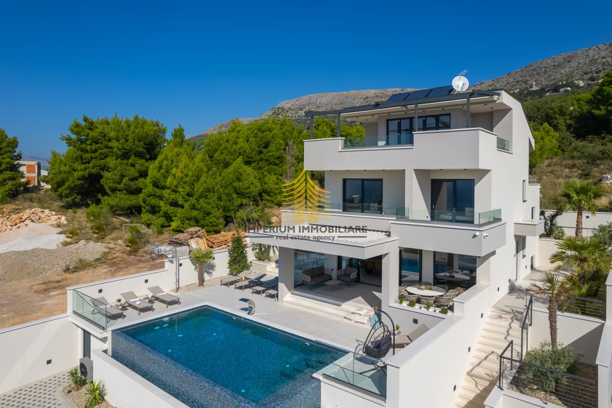 Casa, Vendita, Podstrana, 300m2, Villa