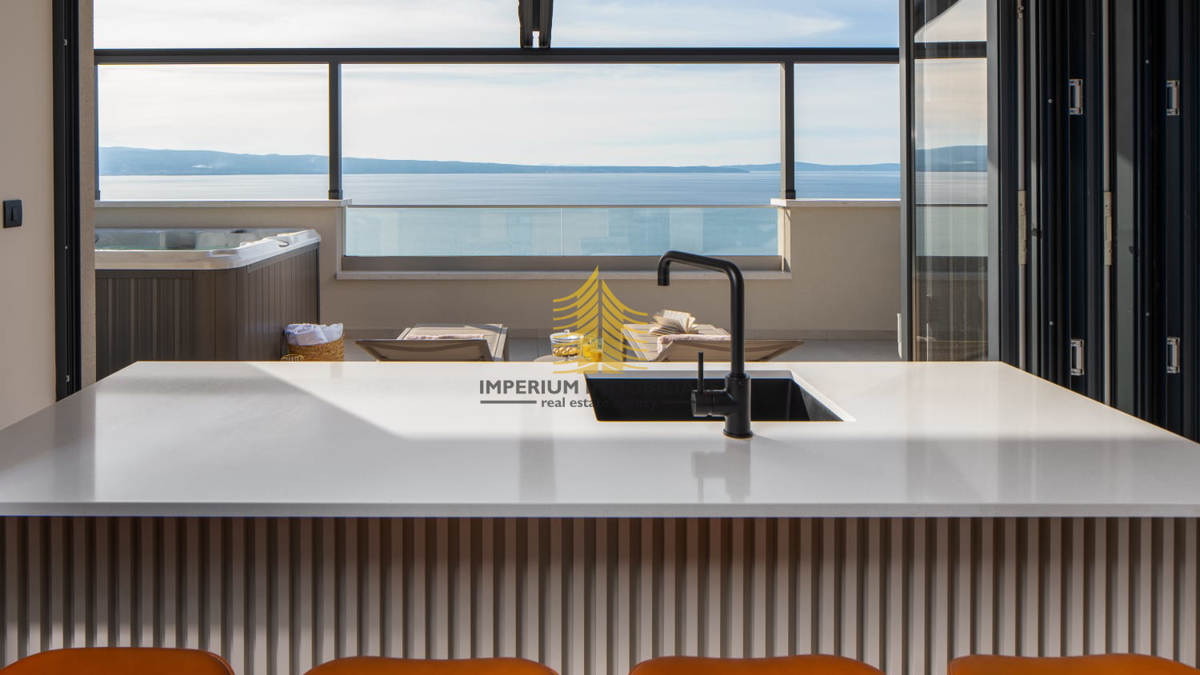 Casa, Vendita, Podstrana, 300m2, Villa