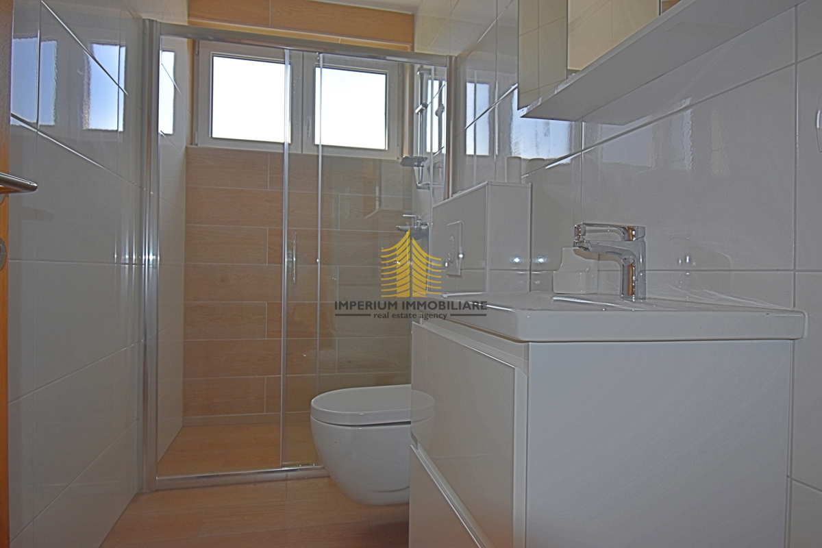 Appartamento, Vendita, Zaprešić, Kalamiri, 126,95 m2, 3,5 locali (3 camere + soggiorno doppio)