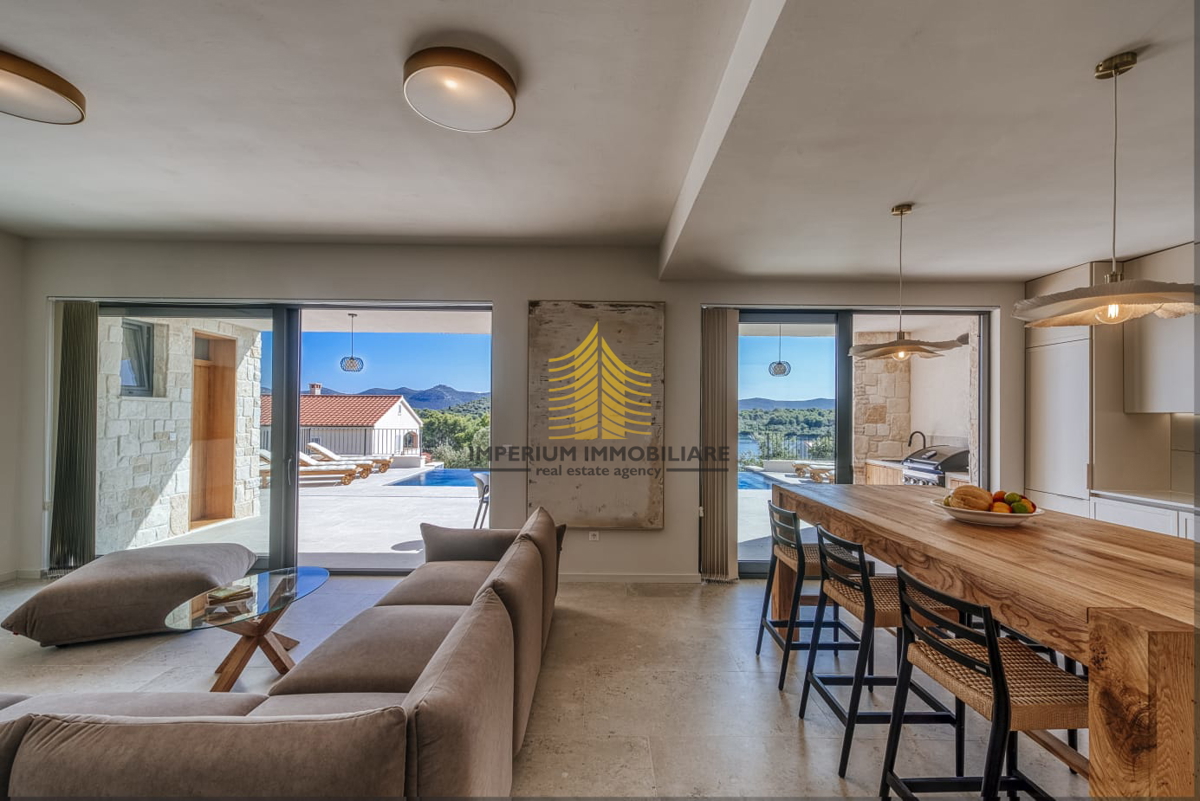 Casa, Vendita, Zona di Zadar, Mali Iž, 294 m2, Indipendente