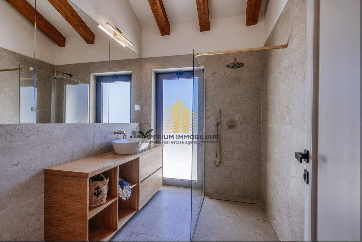 Casa, Vendita, Zona di Zadar, Mali Iž, 294 m2, Indipendente
