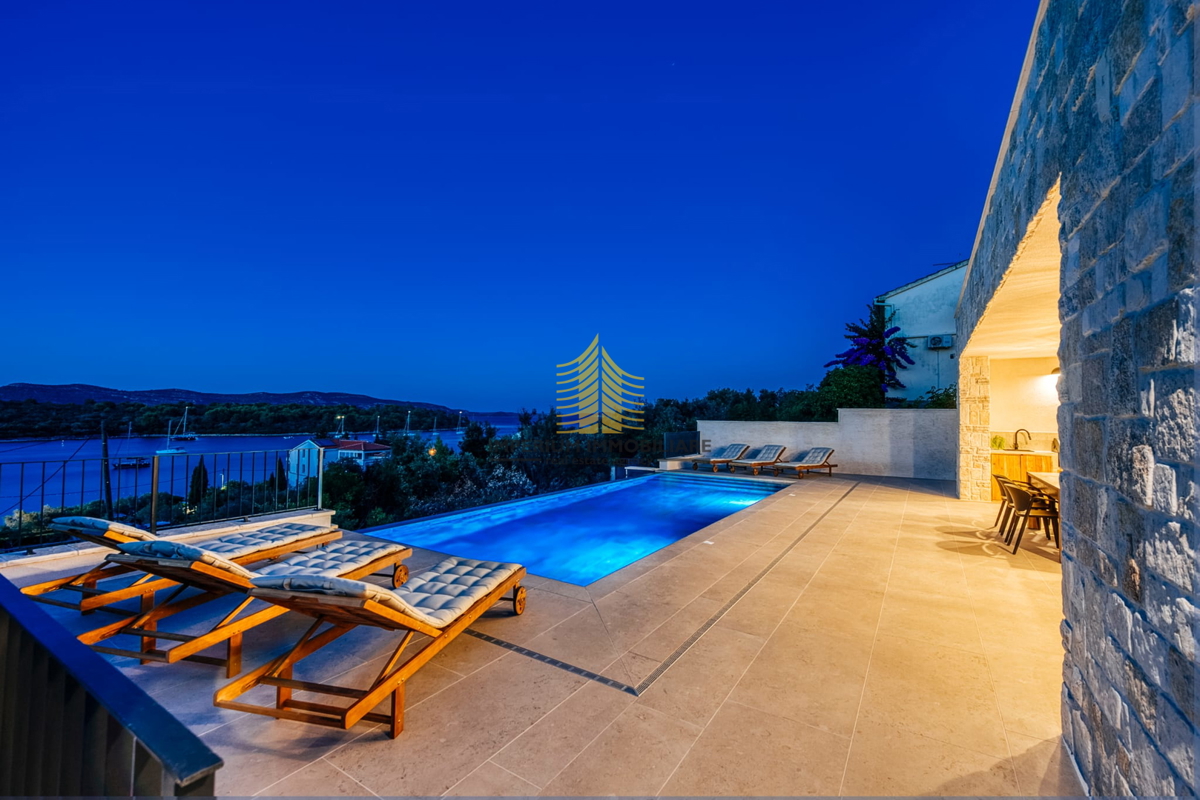 Casa, Vendita, Zona di Zadar, Mali Iž, 294 m2, Indipendente