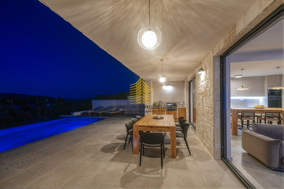 Casa, Vendita, Zona di Zadar, Mali Iž, 294 m2, Indipendente
