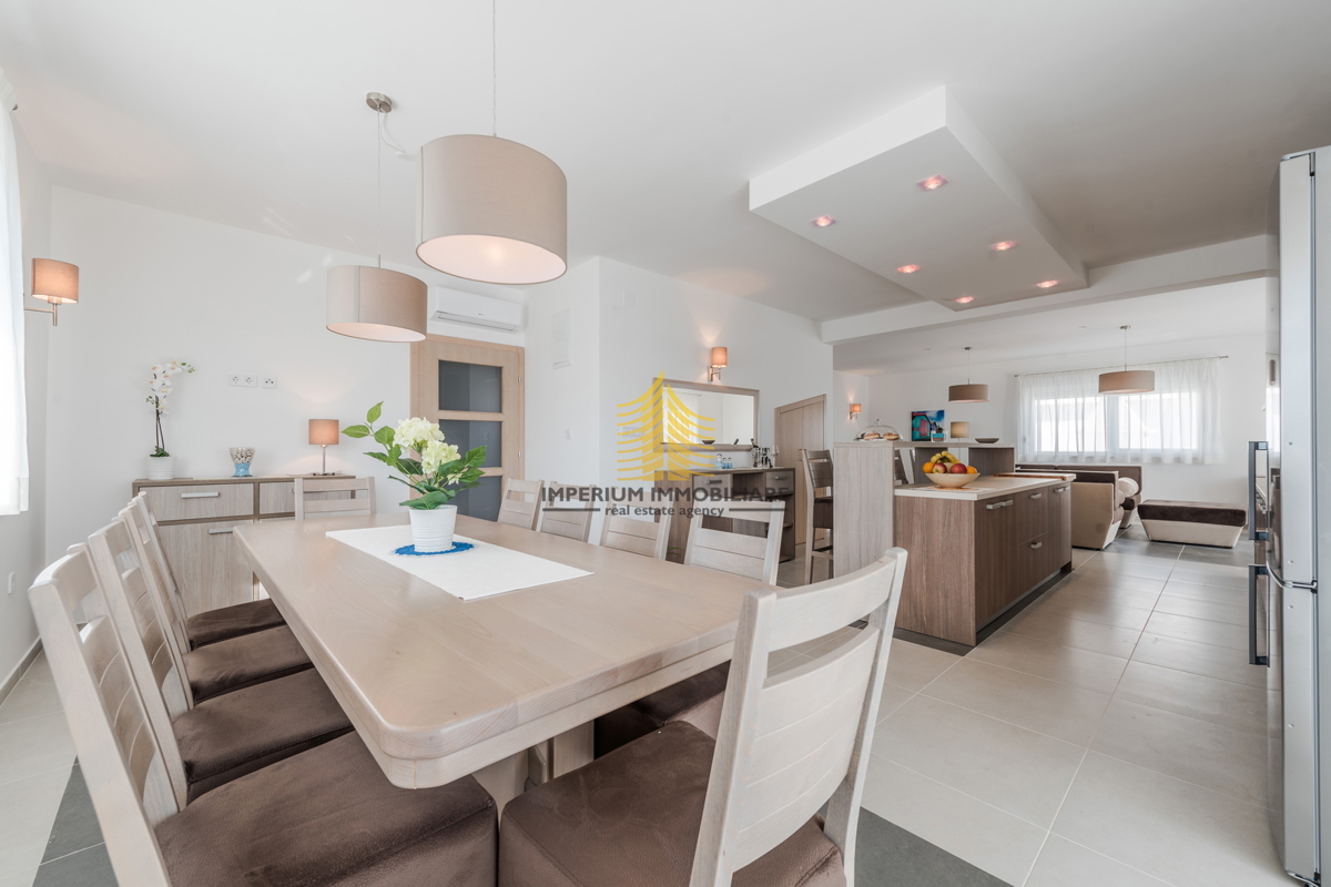 Casa, Vendita, Sukošan, Debeljak, 188m2, Villa