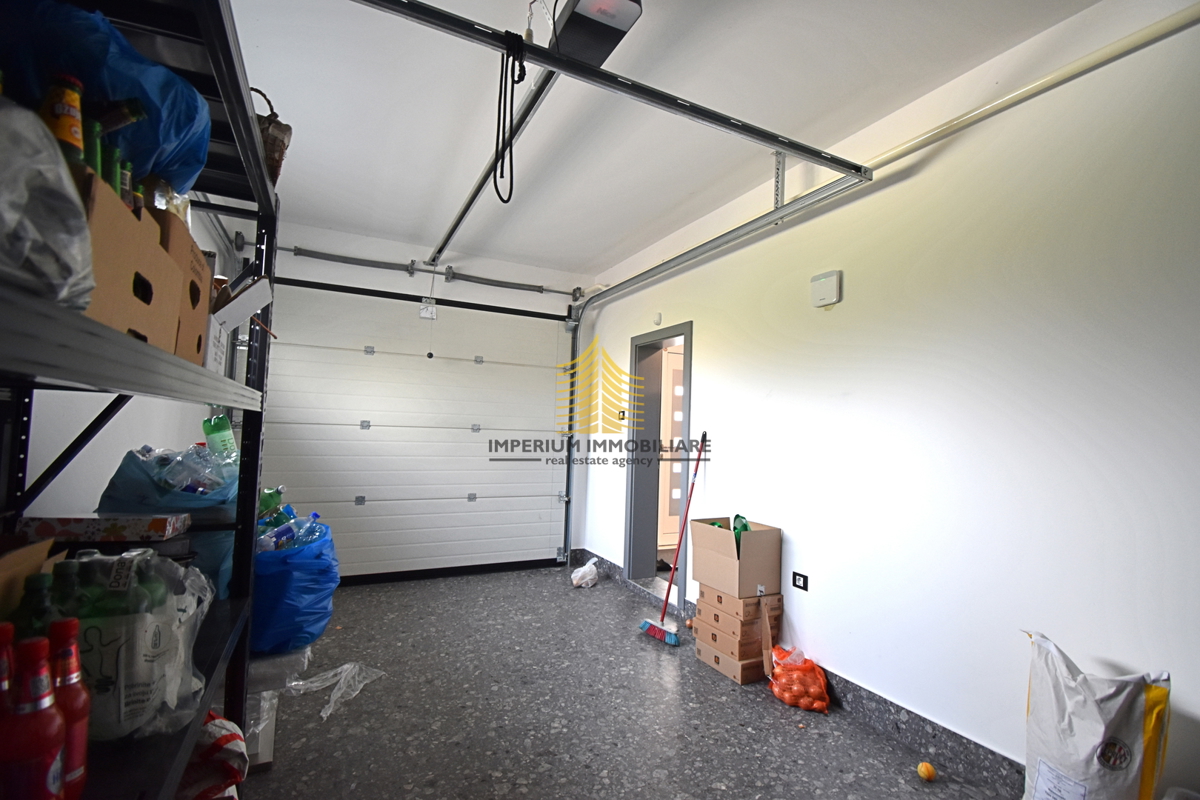 Appartamento, Vendita, Sesvete, Kraljevečki Novaki, 500m2, 4 locali