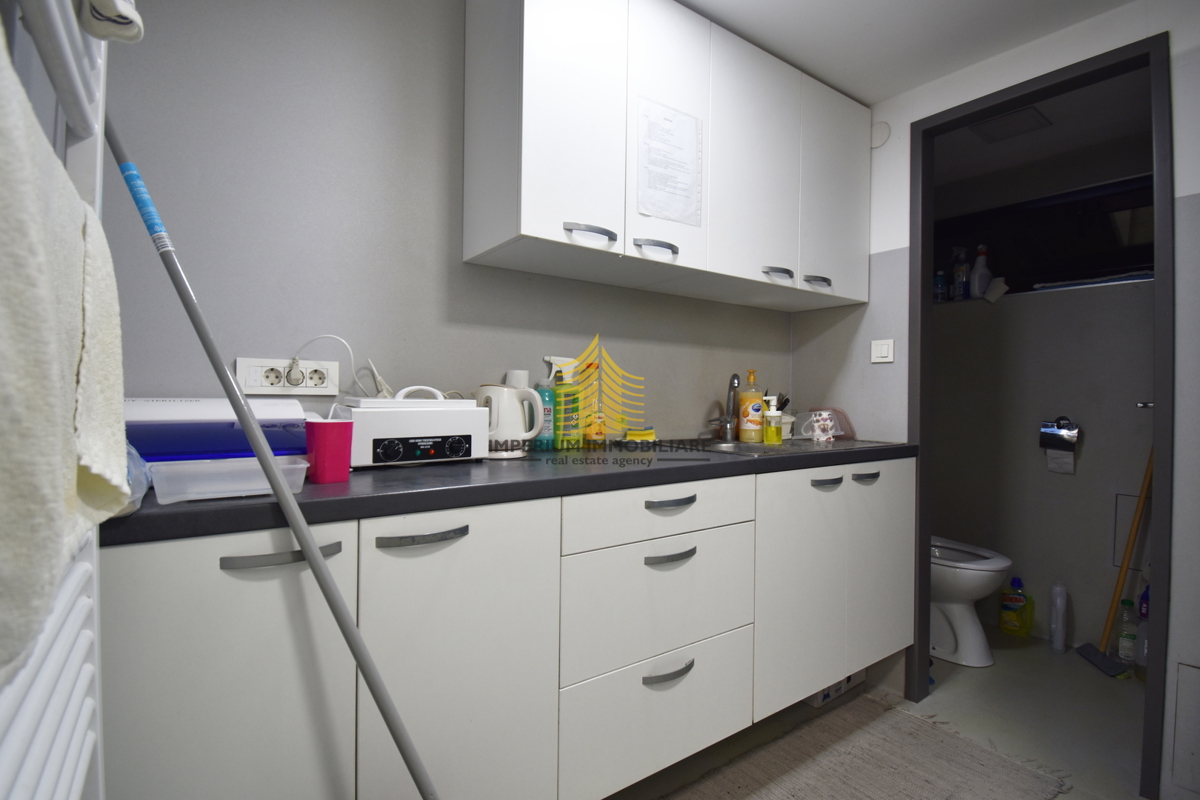 Locale commerciale, Vendita, Trnje, 97,87 m2, Locale su strada