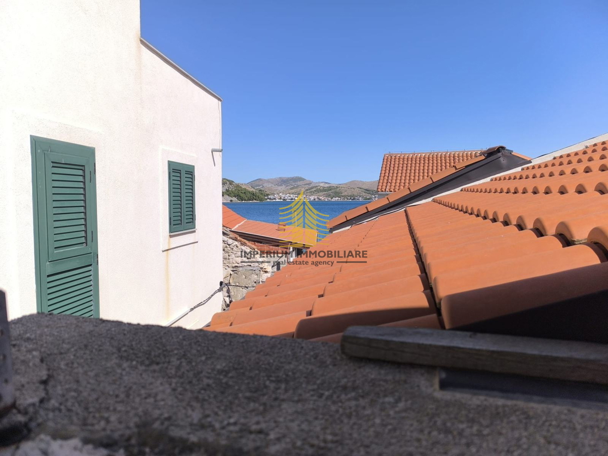 Casa, Vendita, Dintorni di Sebenico, Krapanj, 160m2, A schiera