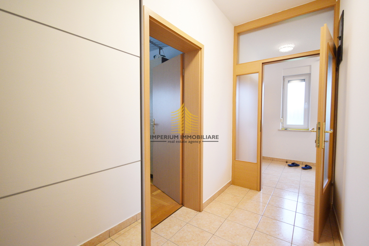 Casa, Vendita, Novi Zagabria - Ovest, Ježdovec, 540m2, Indipendente