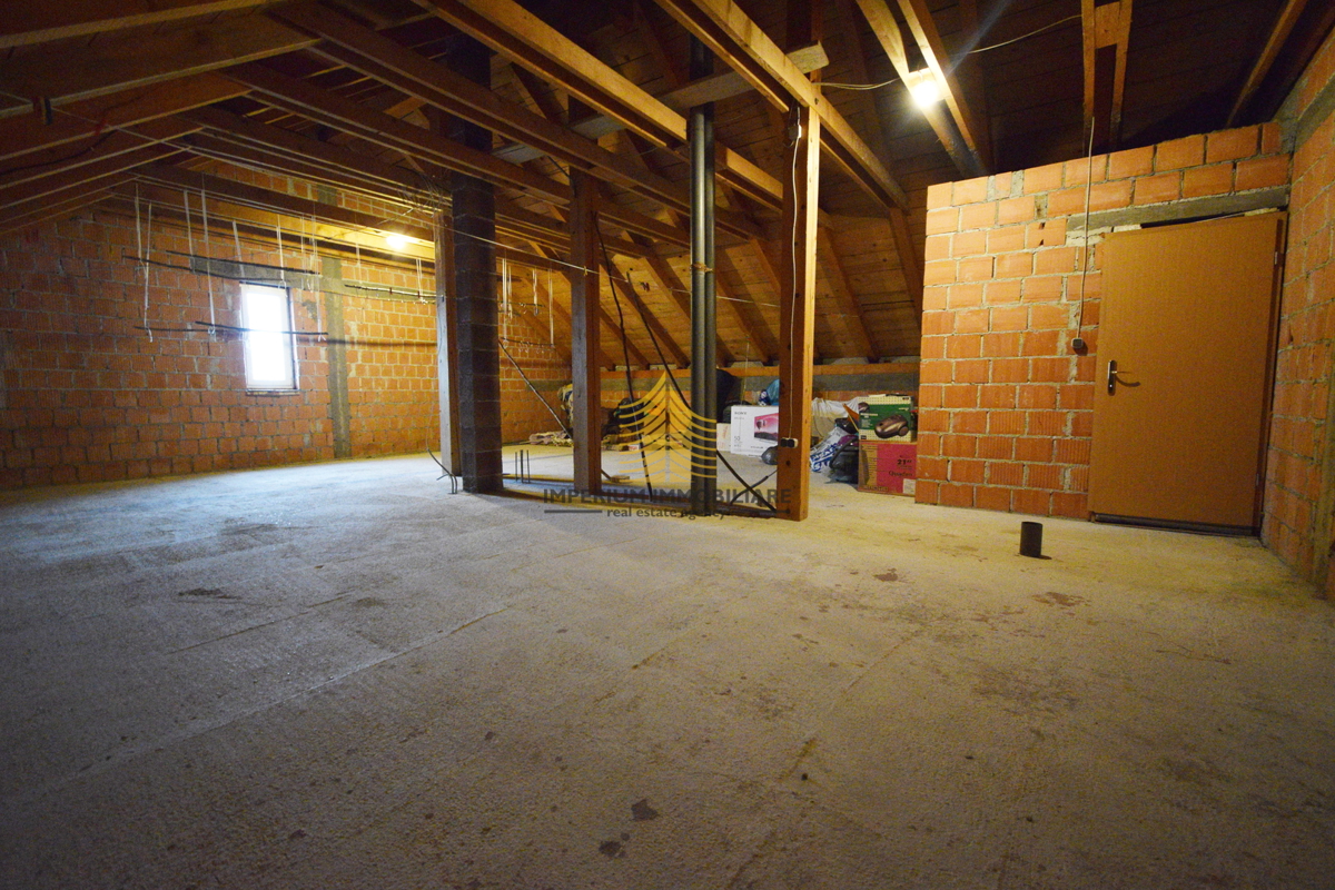 Casa, Vendita, Novi Zagabria - Ovest, Ježdovec, 540m2, Indipendente