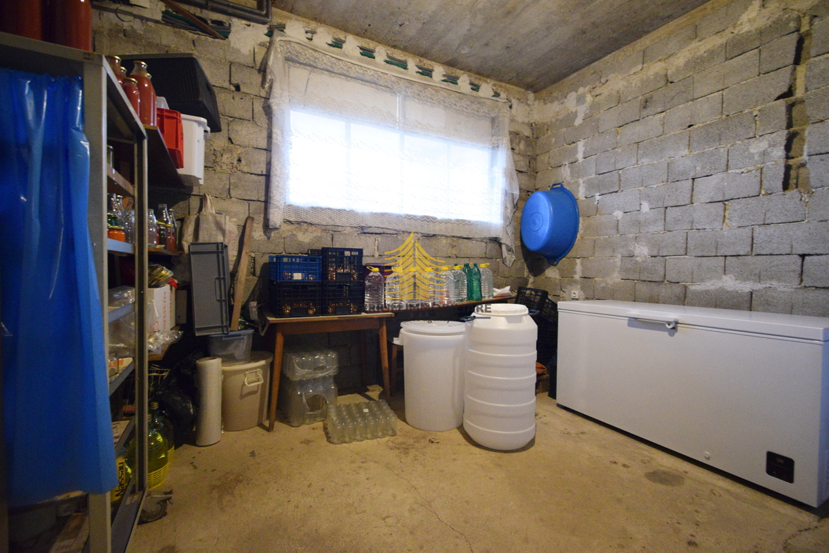 Casa, Vendita, Novi Zagabria - Ovest, Ježdovec, 540m2, Indipendente