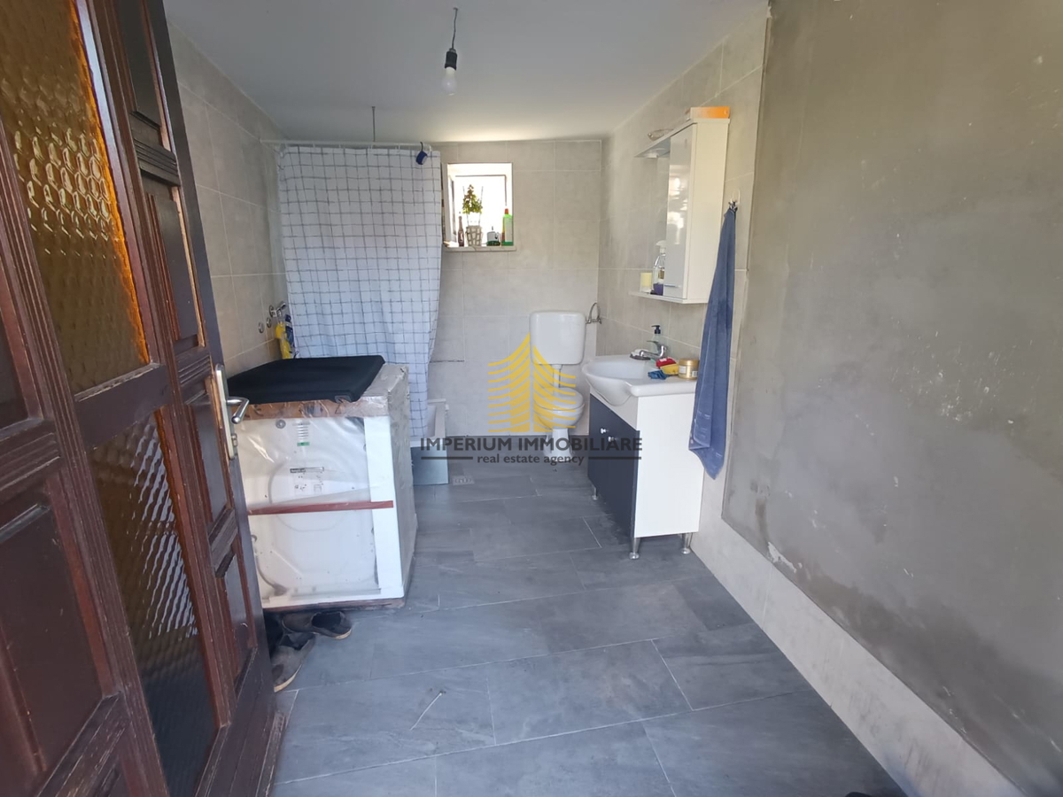 Casa, Vendita, Sesvete, 300m2, Indipendente