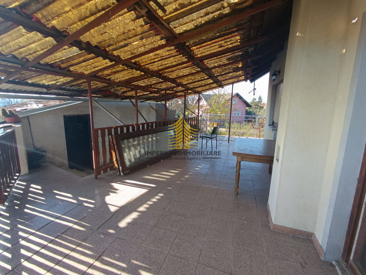 Casa, Vendita, Sesvete, 300m2, Indipendente