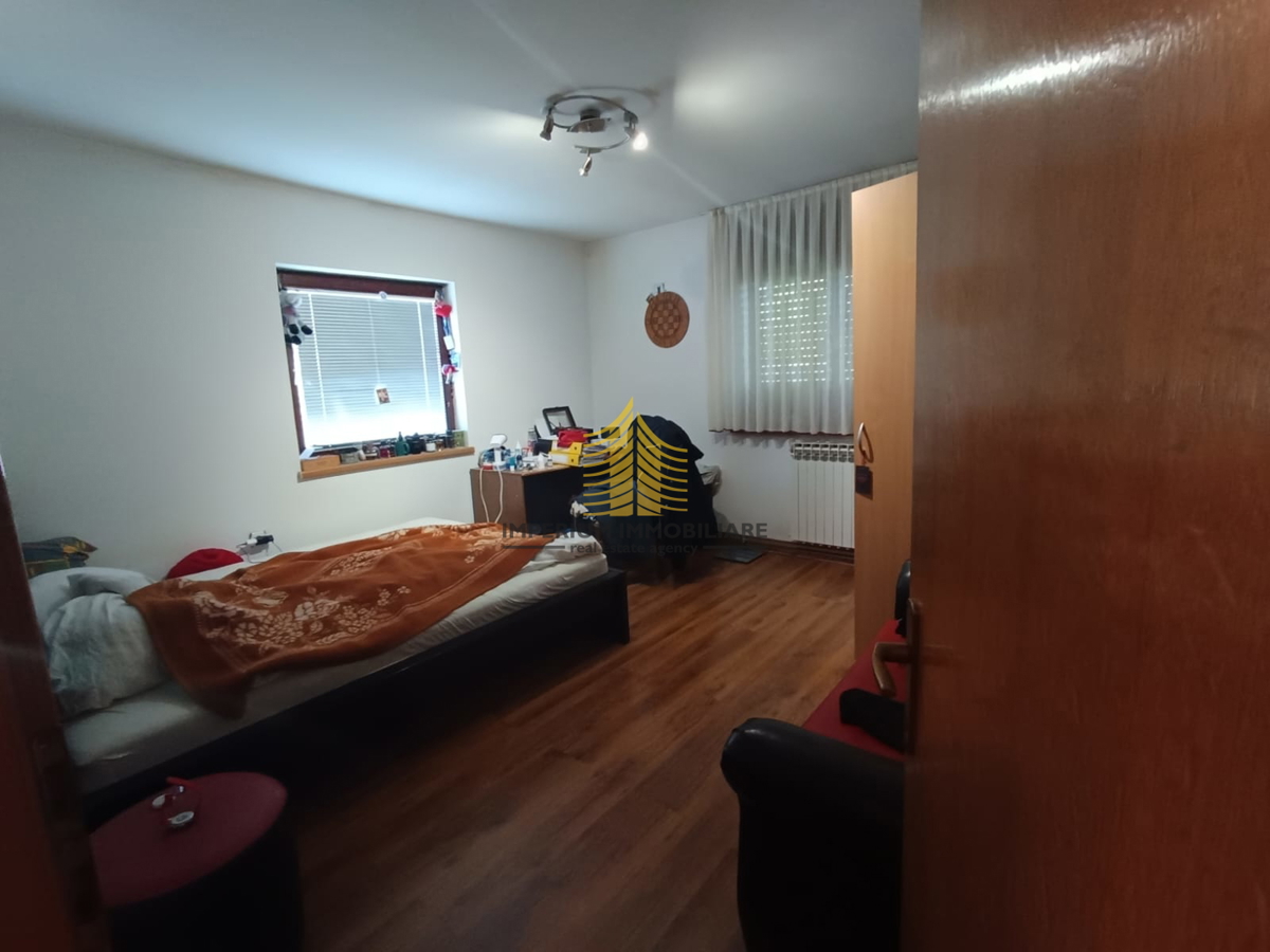 Casa, Vendita, Sesvete, 300m2, Indipendente