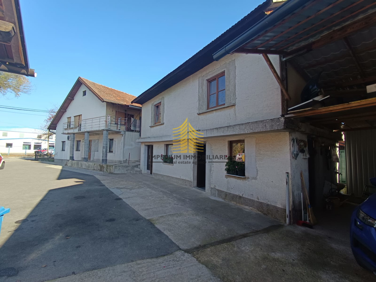 Casa, Vendita, Sesvete, 300m2, Indipendente