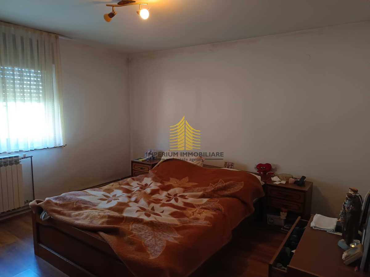 Casa, Vendita, Sesvete, 300m2, Indipendente