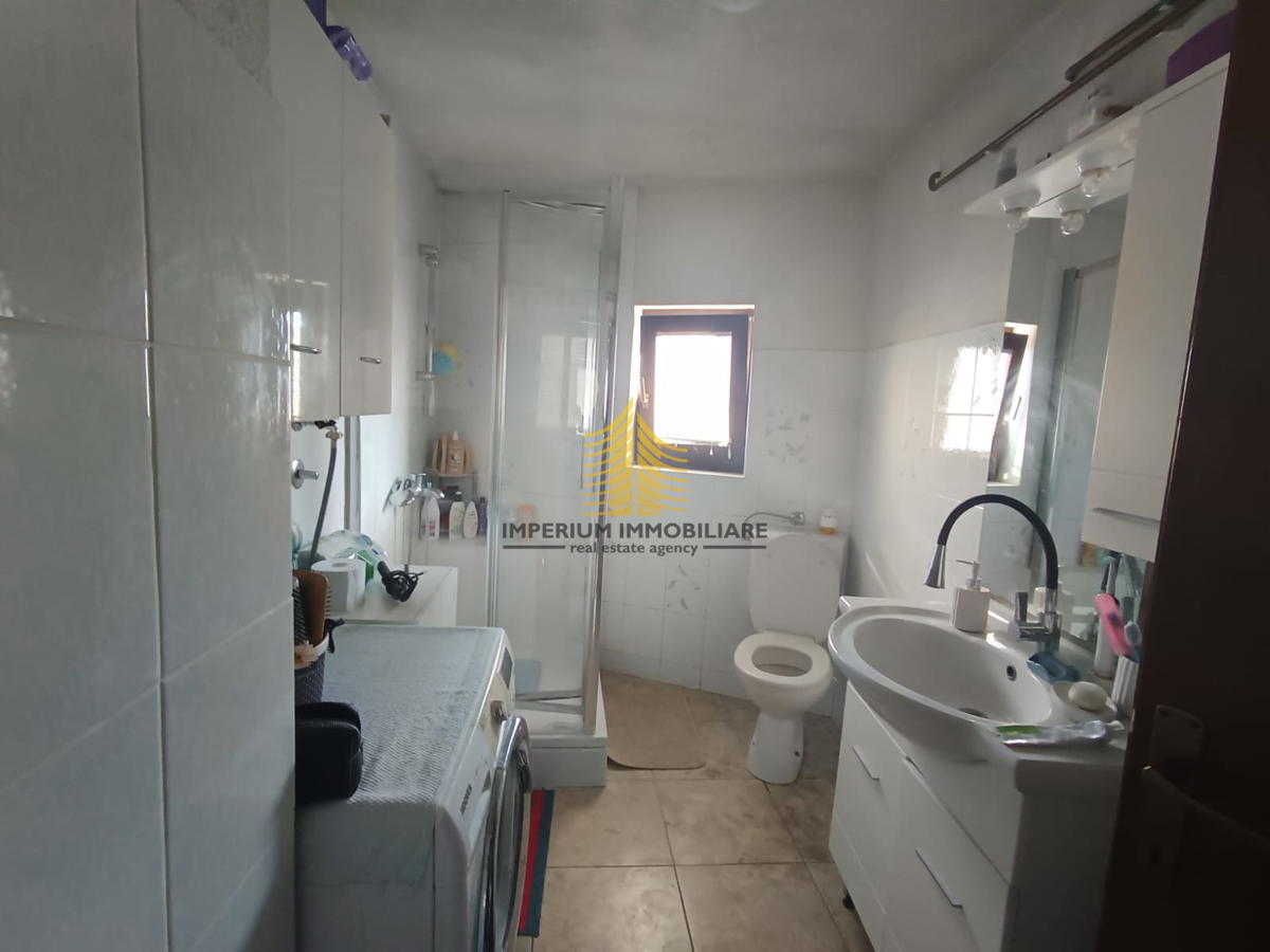 Casa, Vendita, Sesvete, 300m2, Indipendente