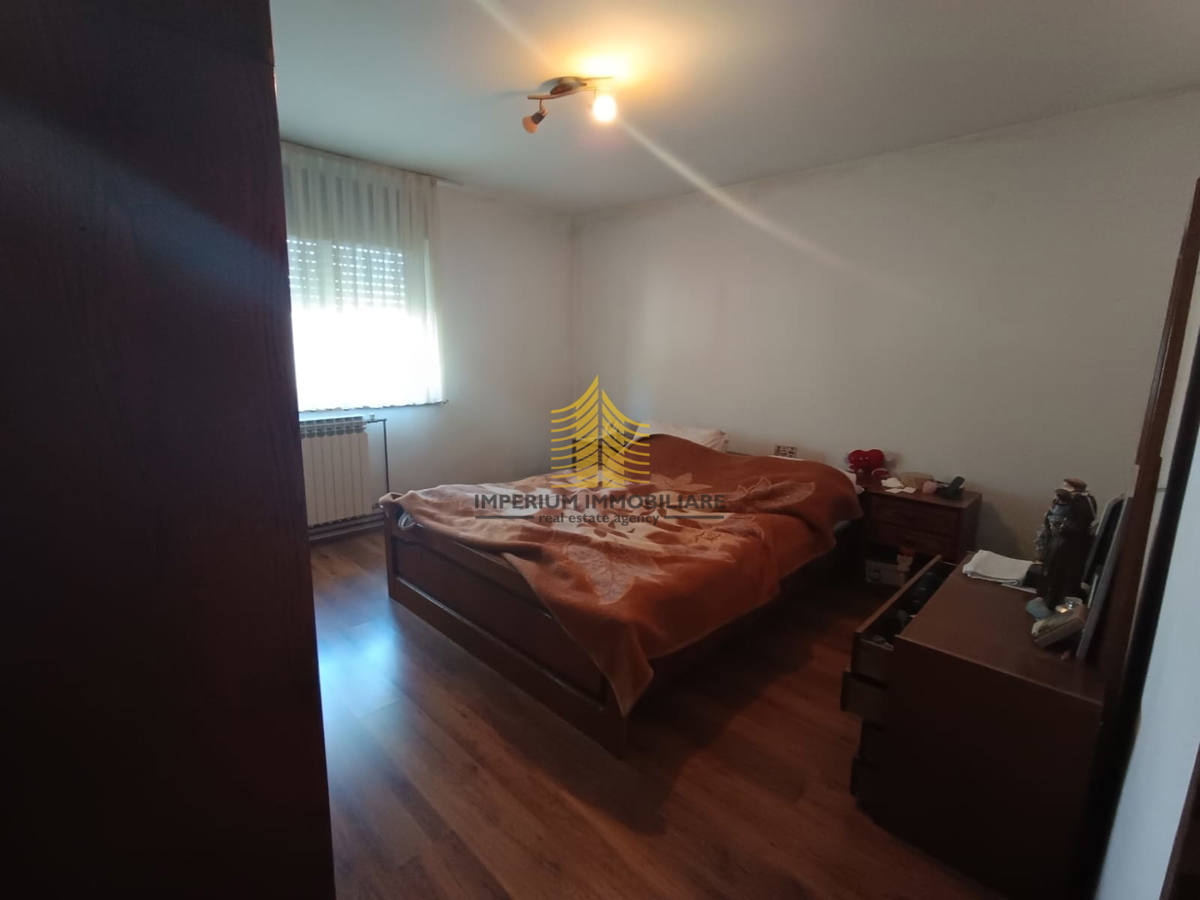 Casa, Vendita, Sesvete, 300m2, Indipendente