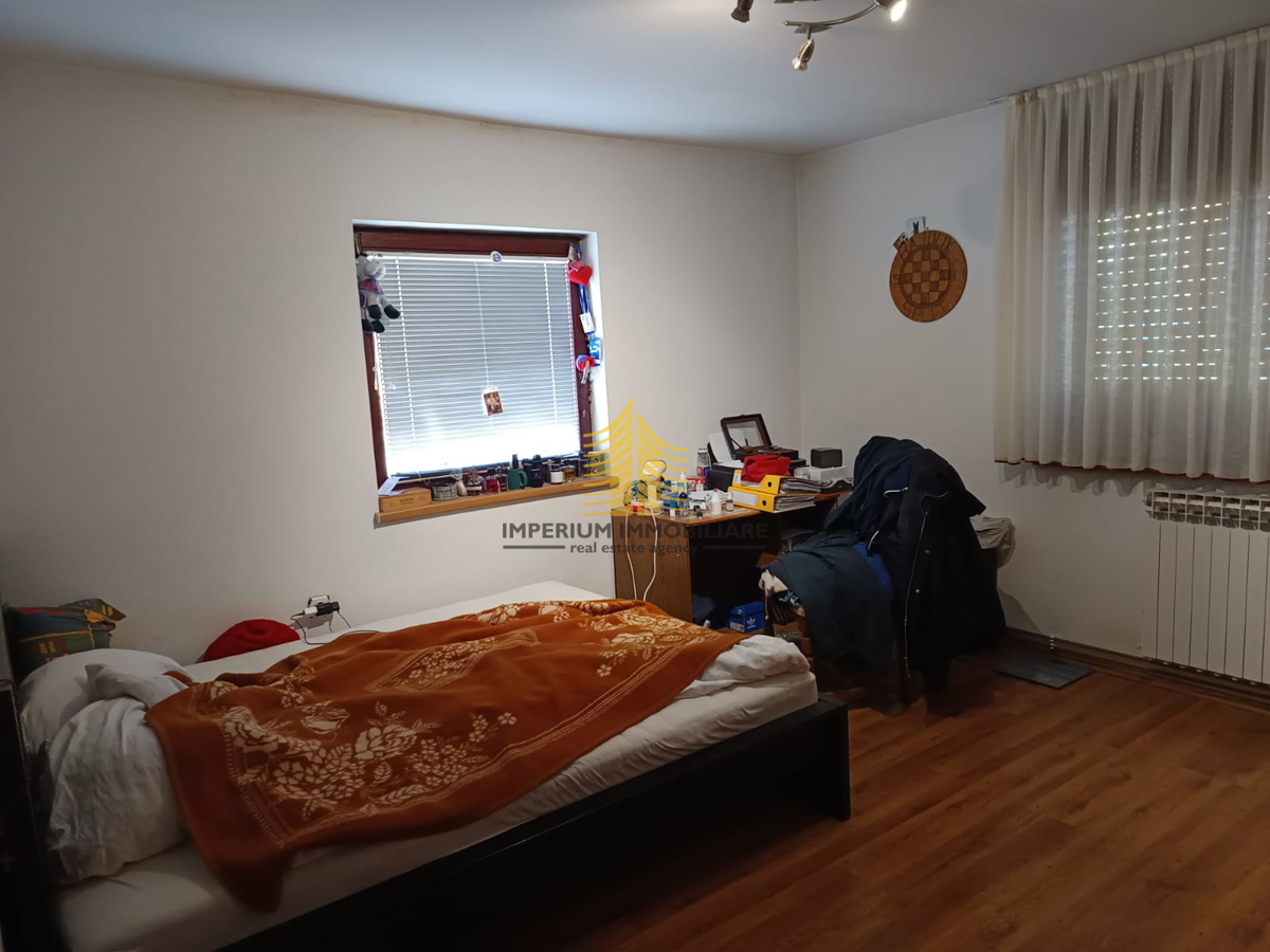 Casa, Vendita, Sesvete, 300m2, Indipendente