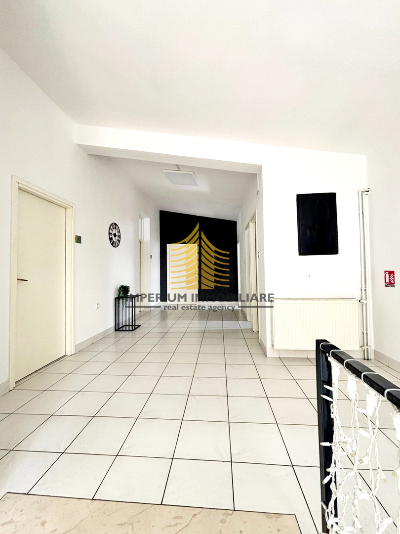 Spazio commerciale, Vendita, Samobor, Centro, 631m2, Complesso commerciale