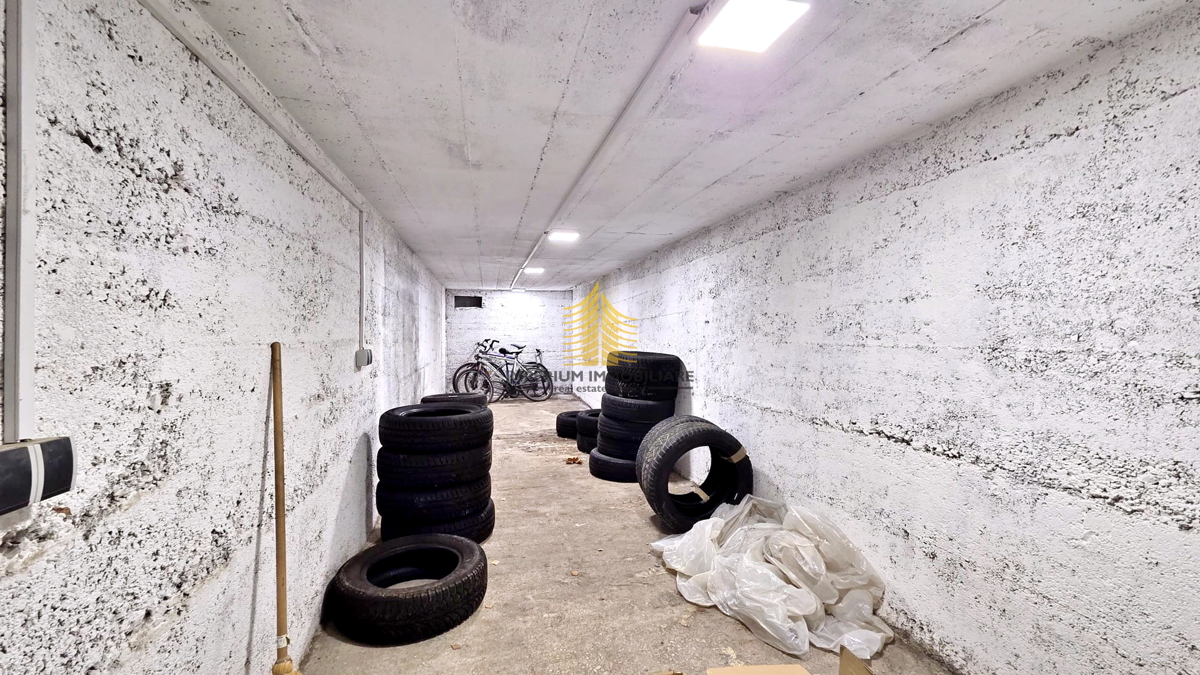 Spazio commerciale, Vendita, Samobor, Centro, 631m2, Complesso commerciale