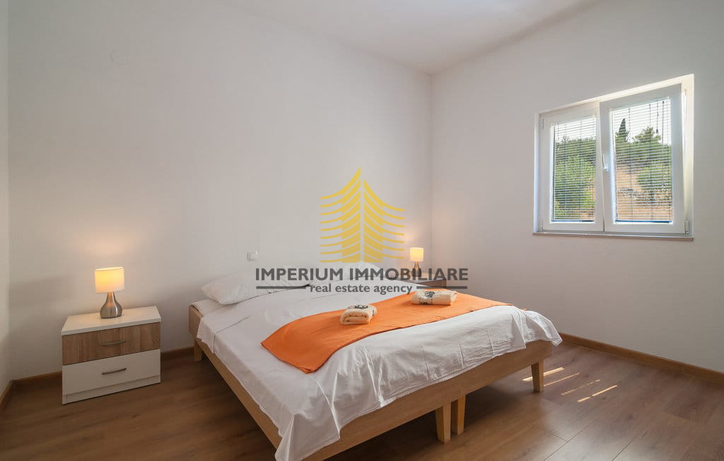 Casa, Vendita, Splitska, 480m2, Indipendente