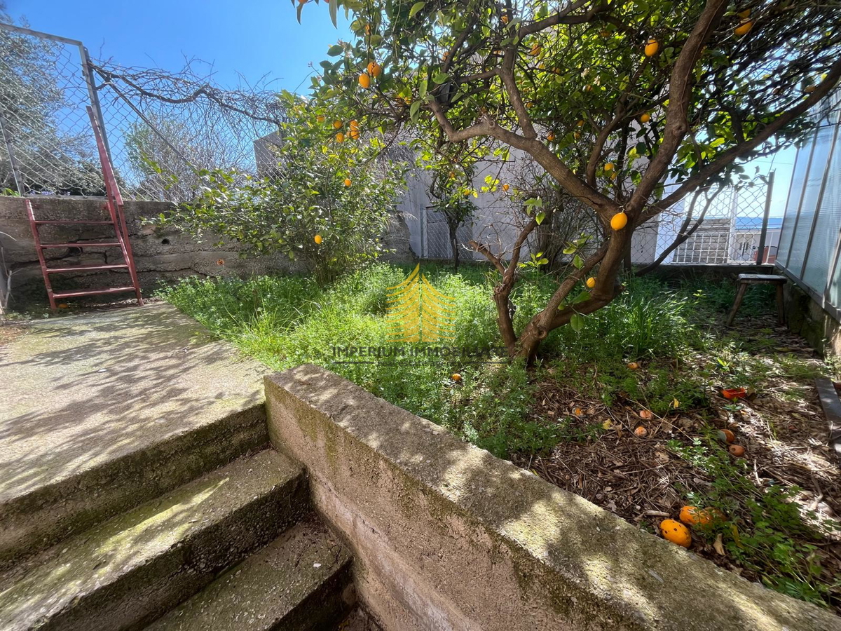 Casa, Vendita, Kaštel Sućurac, 310m2, Indipendente