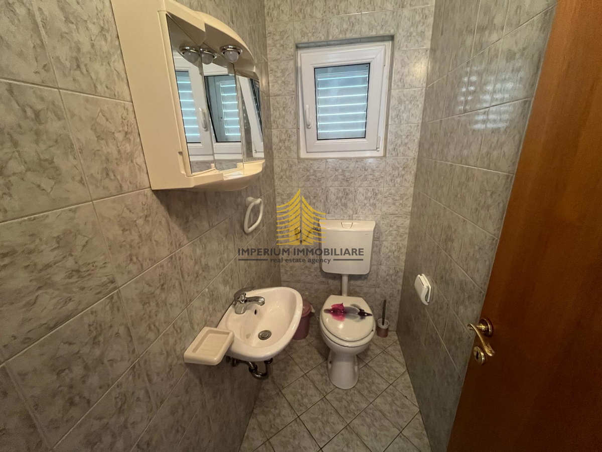 Casa, Vendita, Kaštel Sućurac, 310m2, Indipendente