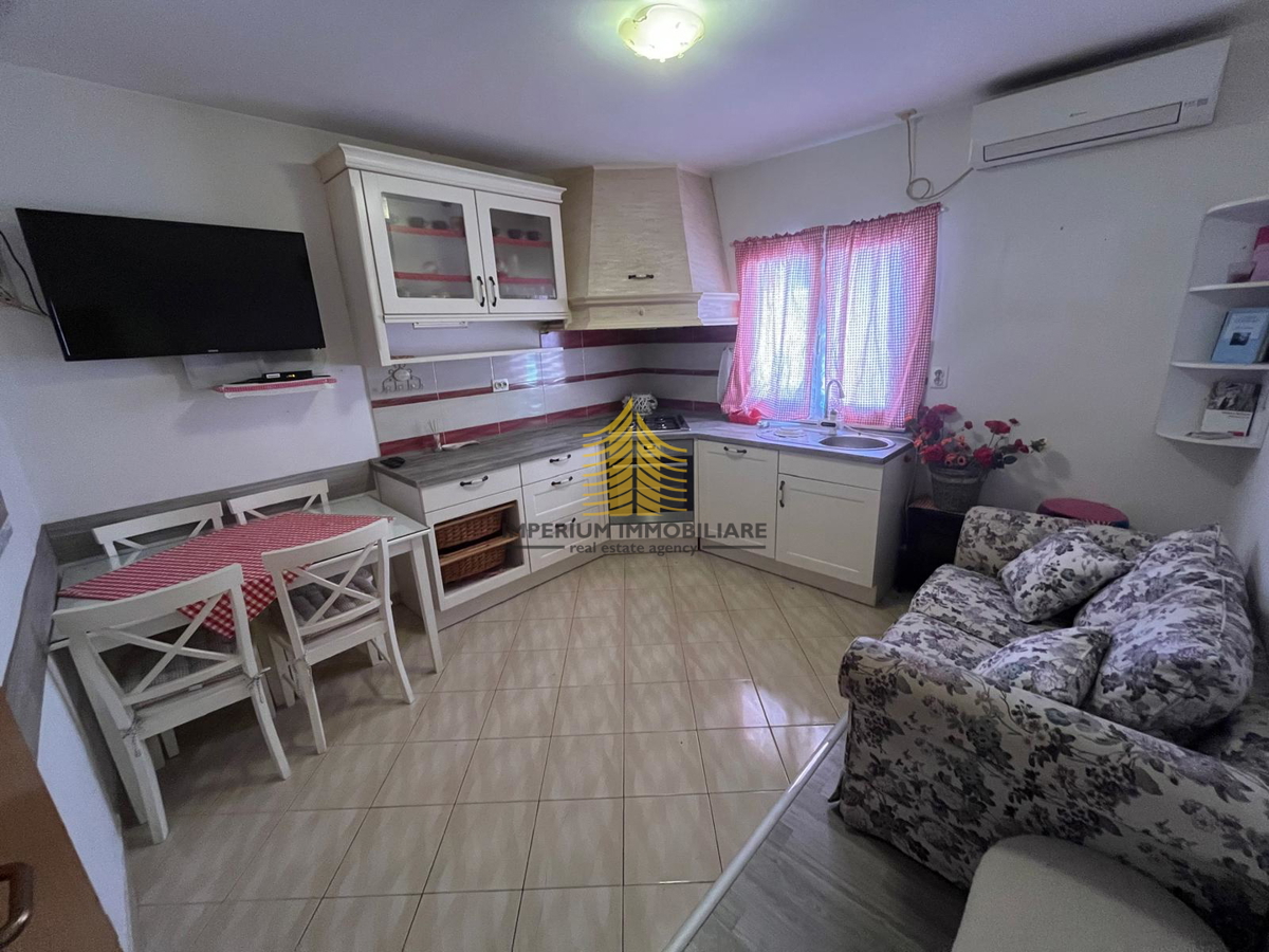 Casa, Vendita, Kaštel Sućurac, 310m2, Indipendente