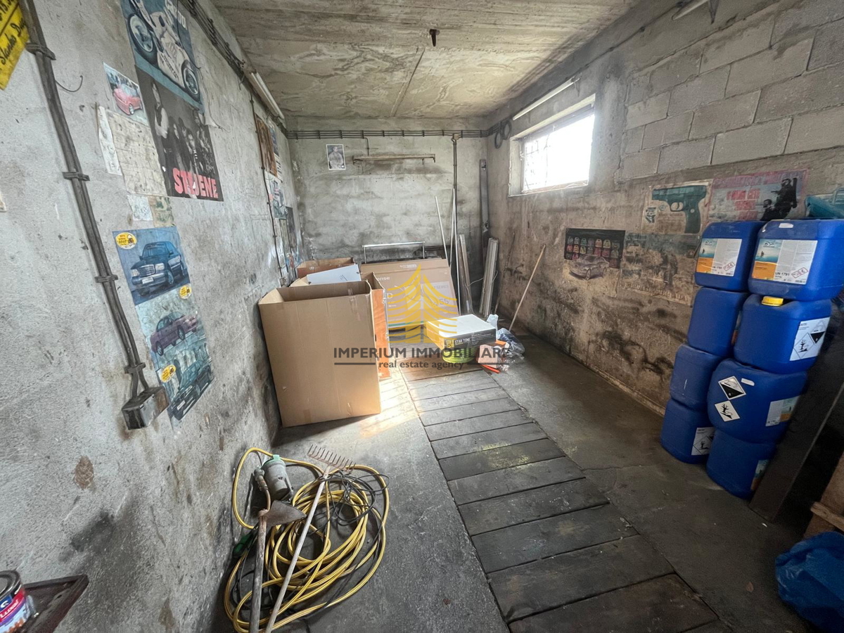 Casa, Vendita, Kaštel Sućurac, 310m2, Indipendente