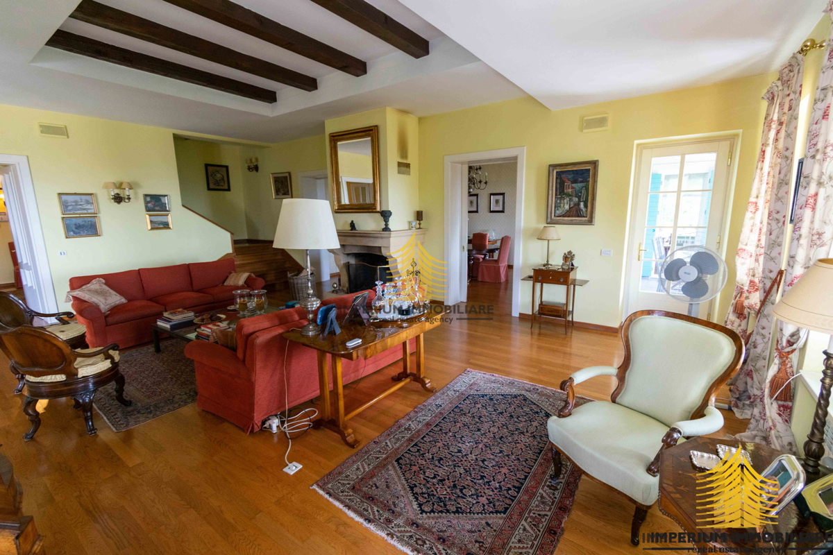 Casa, Vendita, Jastrebarsko, Plešivica, 531m2, Indipendente