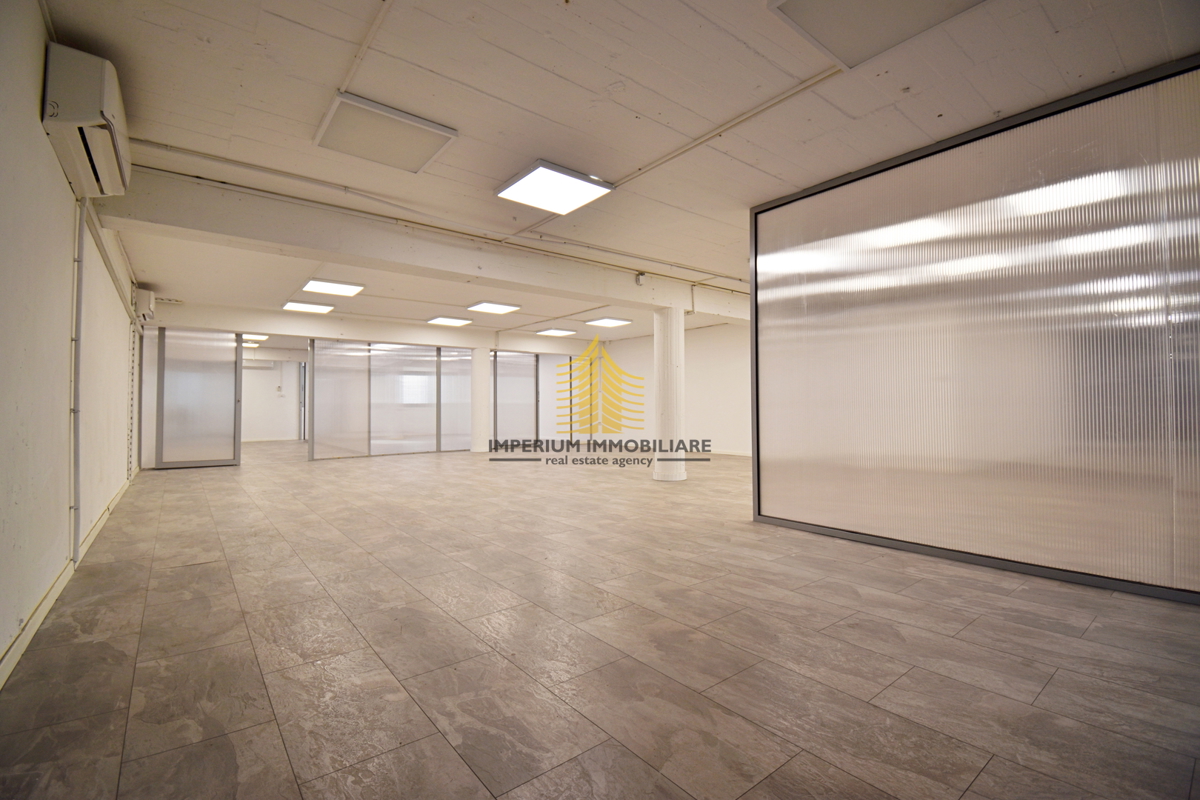 Locale commerciale, Vendita, Donja Dubrava, Dubrava, 242,5 m2, Ufficio