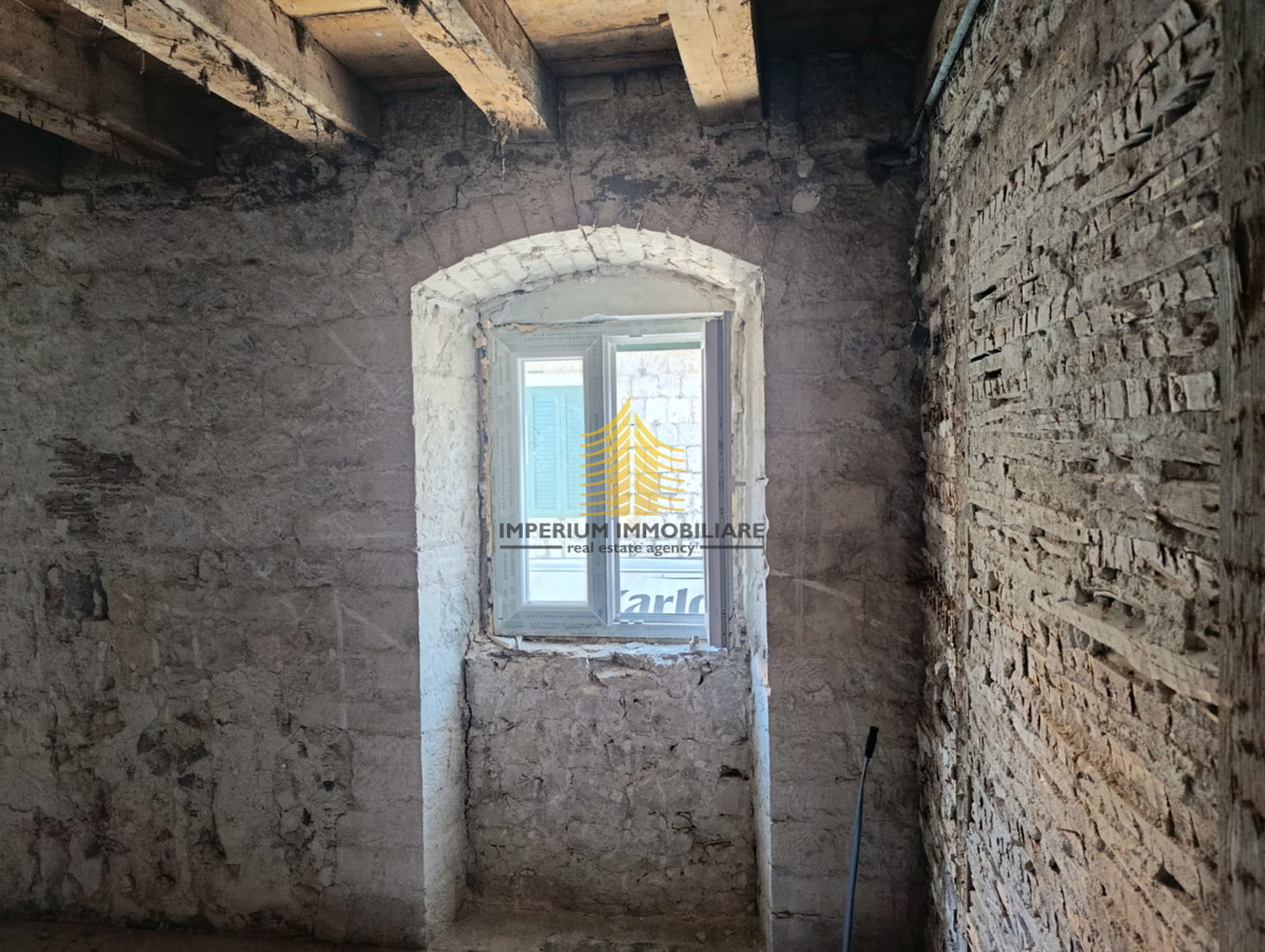 Appartamento, Vendita, Sinj, 40m2, monolocale e mezzo (1S+DB)