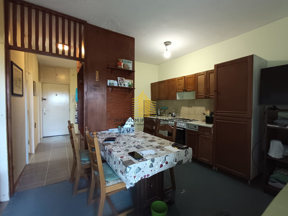 Appartamento, Vendita, Spalato, Collina, 70m2, 3,5 località (3 camere + soggiorno doppio)