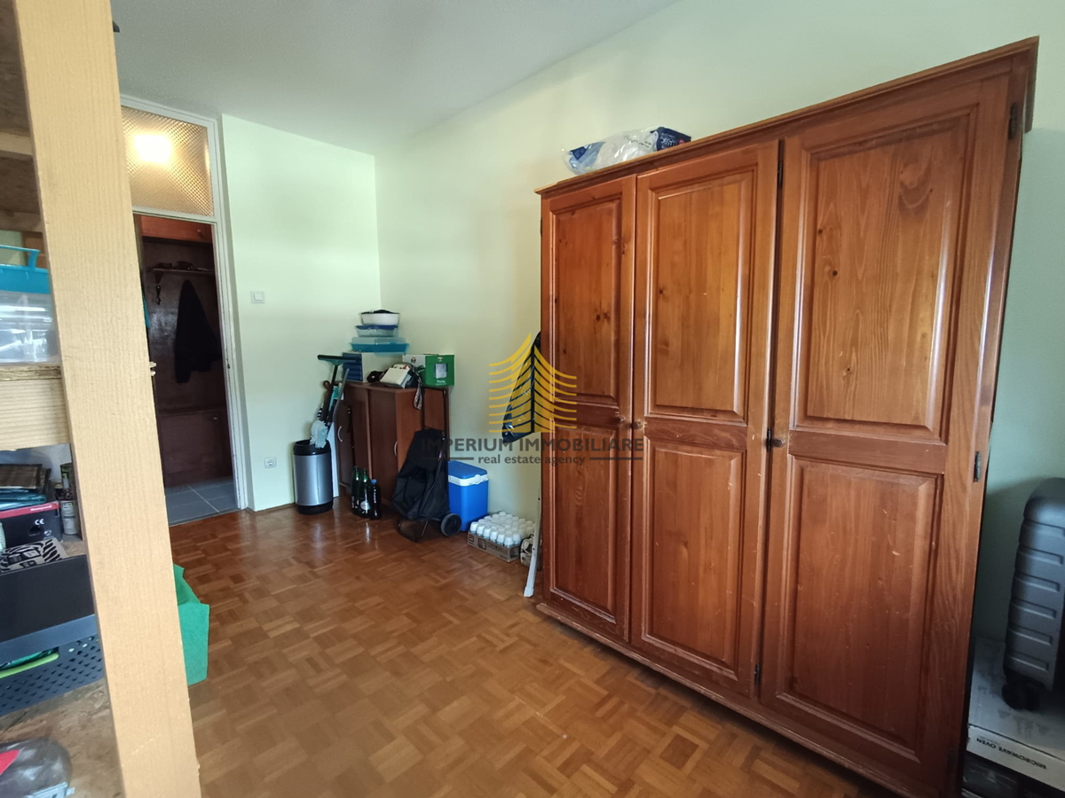 Appartamento, Vendita, Spalato, Collina, 70m2, 3,5 località (3 camere + soggiorno doppio)