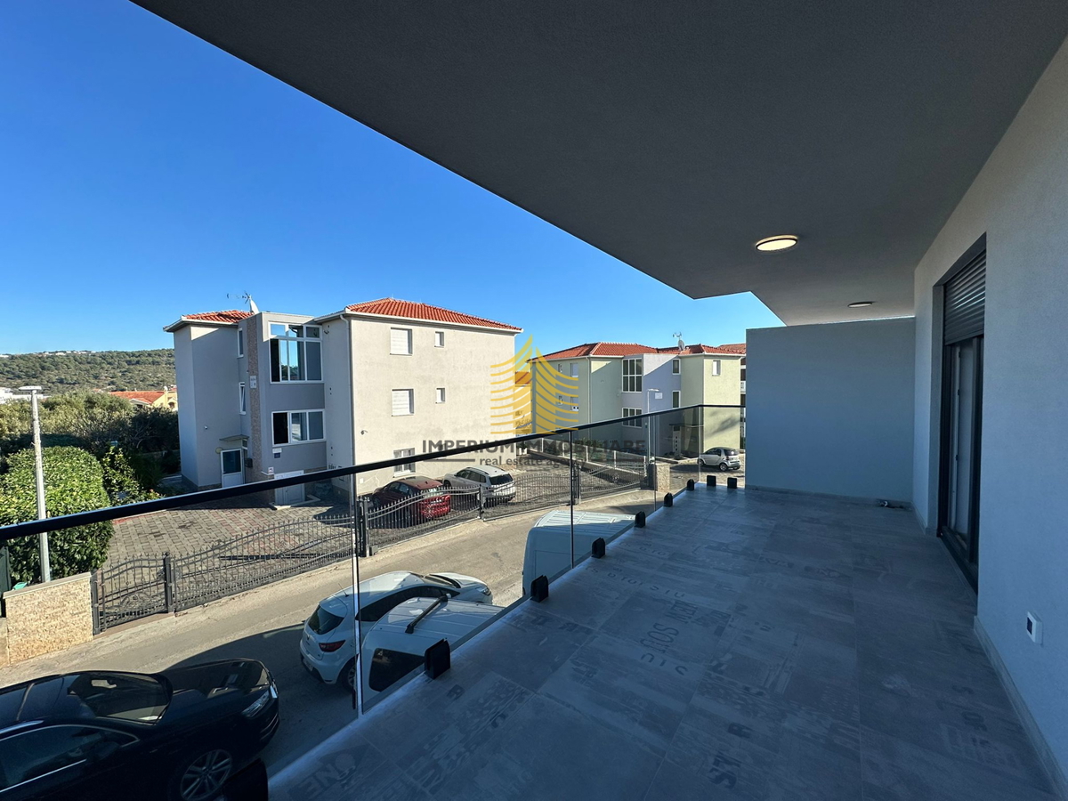 Appartamento, Vendita, Okrug, Okrug Gornji, 69,59 m2, 2,5 locali (2 camere + soggiorno doppio)