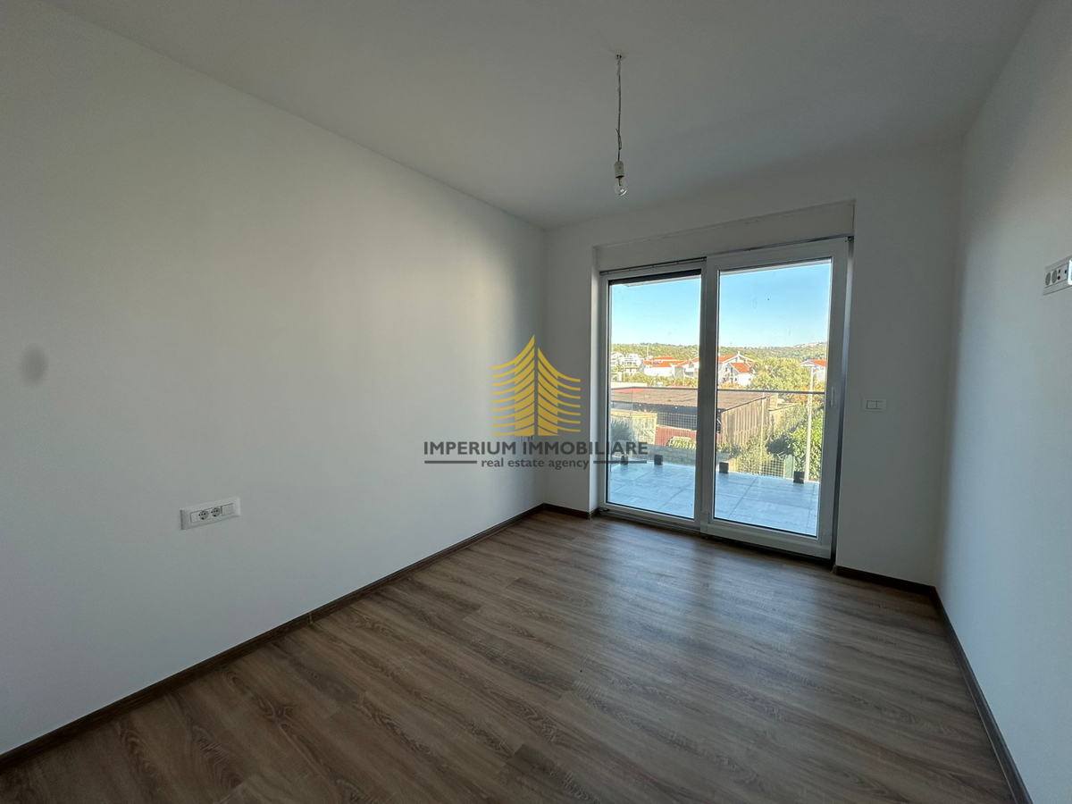 Appartamento, Vendita, Okrug, Okrug Gornji, 69,59 m2, 2,5 locali (2 camere + soggiorno doppio)