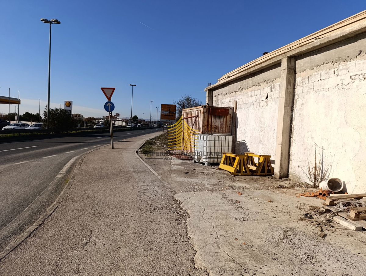 Locale commerciale, Vendita, Kaštel Sućurac, 100m2, Magazzino