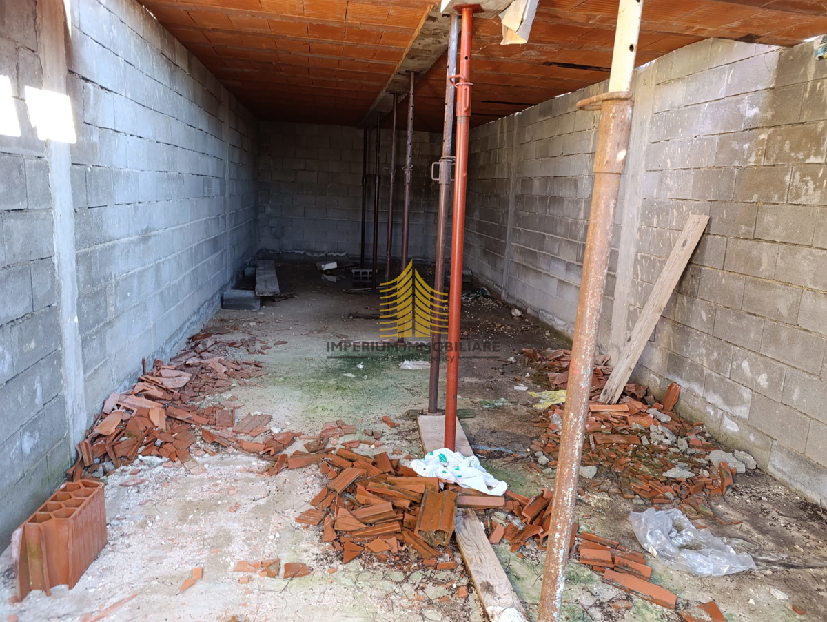 Locale commerciale, Vendita, Kaštel Sućurac, 100m2, Magazzino