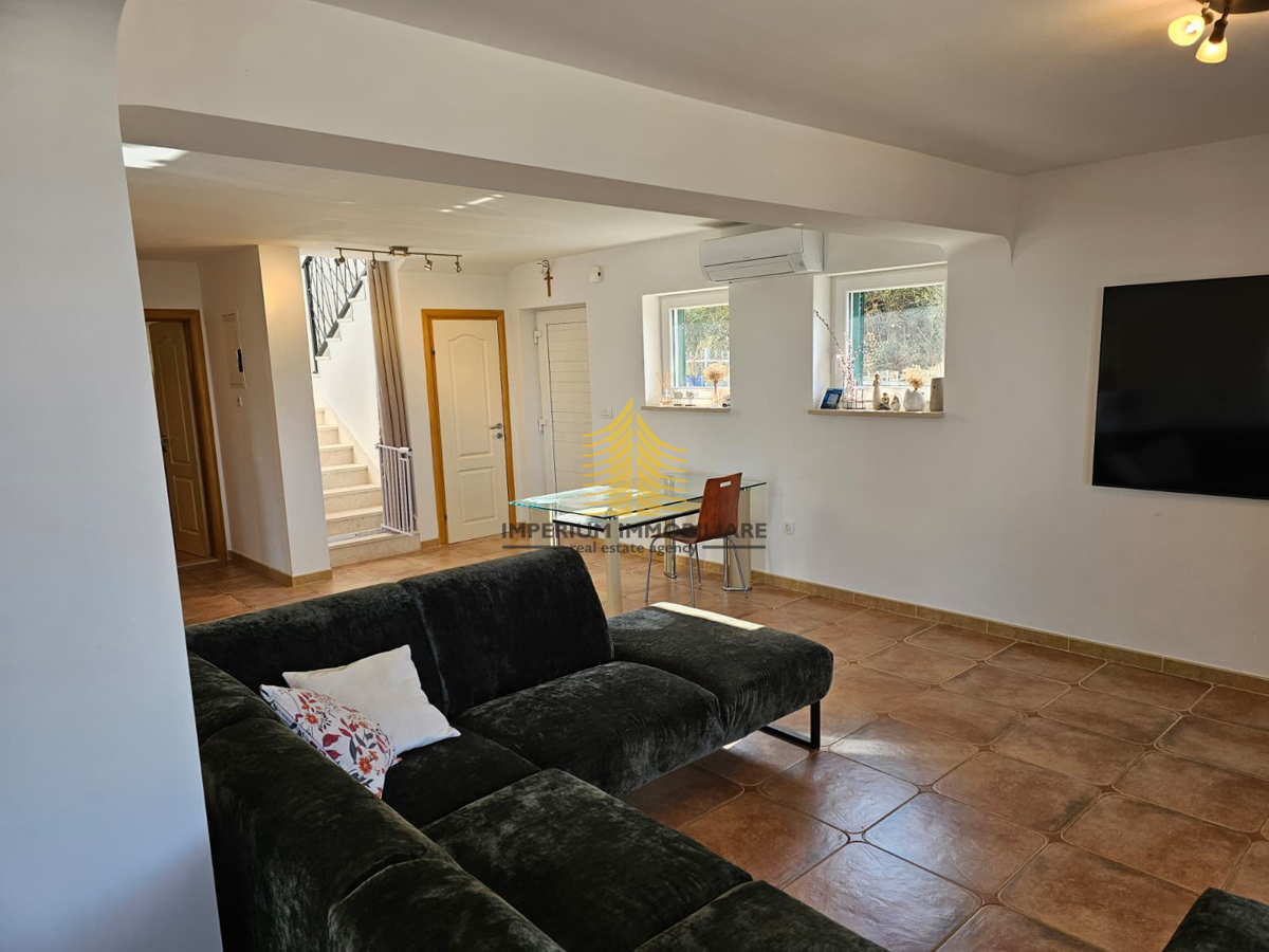 Casa, Vendita, Podstrana, 200m2, Indipendente