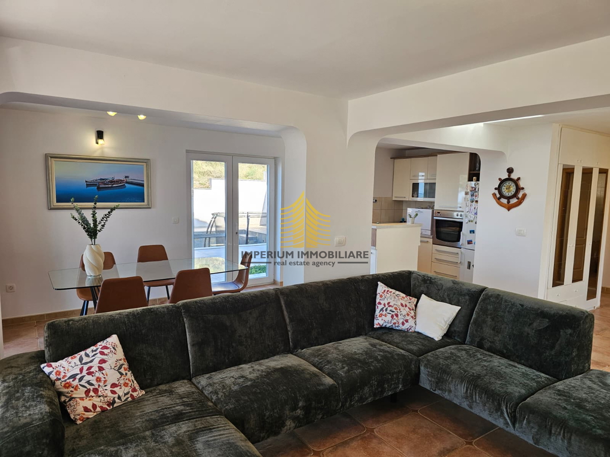 Casa, Vendita, Podstrana, 200m2, Indipendente