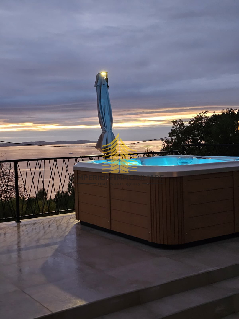 Casa, Vendita, Podstrana, 200m2, Indipendente