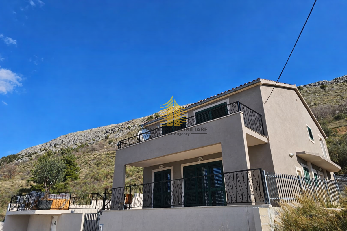 Casa, Vendita, Podstrana, 200m2, Indipendente