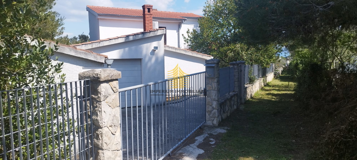 Casa, Vendita, Pašman, Ždrelac, 144m2, Indipendente