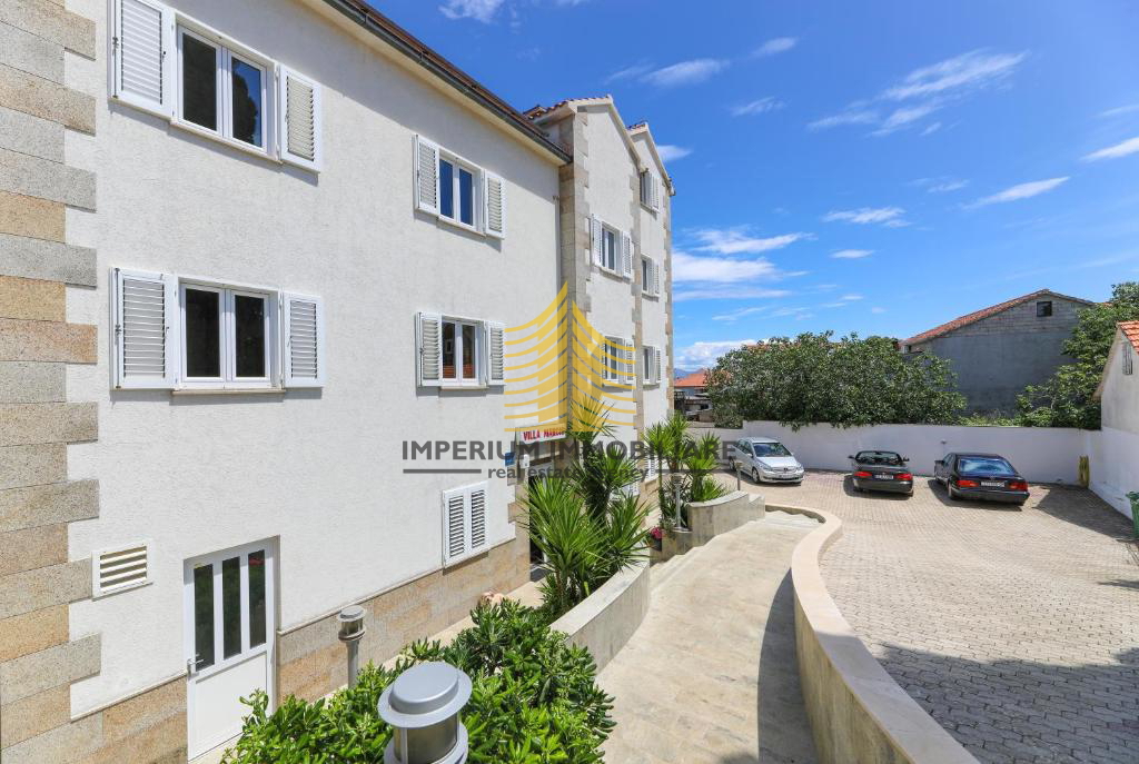 Spazio commerciale, Vendita, Supetar, 640m2, Hotel