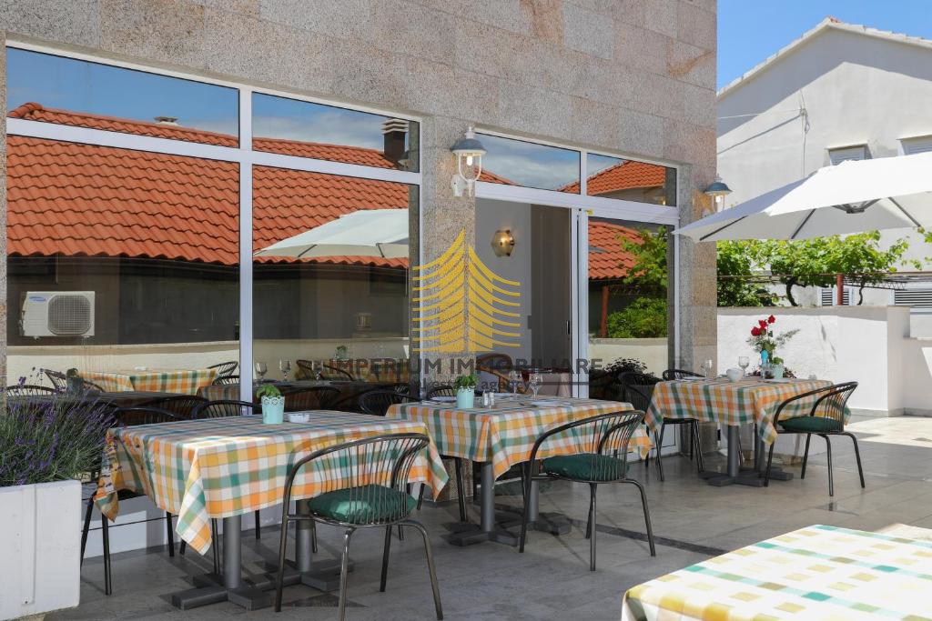 Spazio commerciale, Vendita, Supetar, 640m2, Hotel